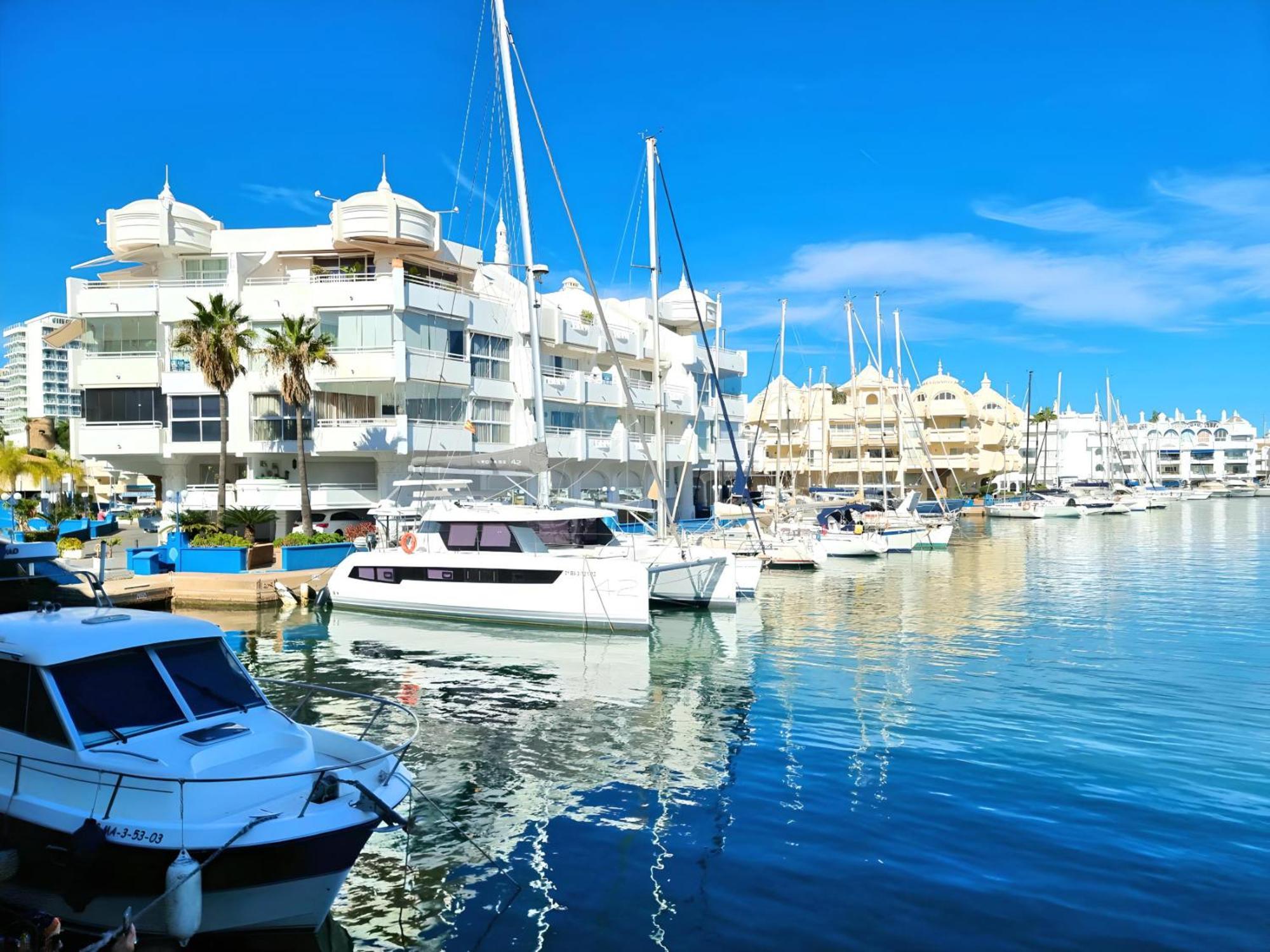 Estudio Las Naciones Bellavista Benalmadena Ngoại thất bức ảnh