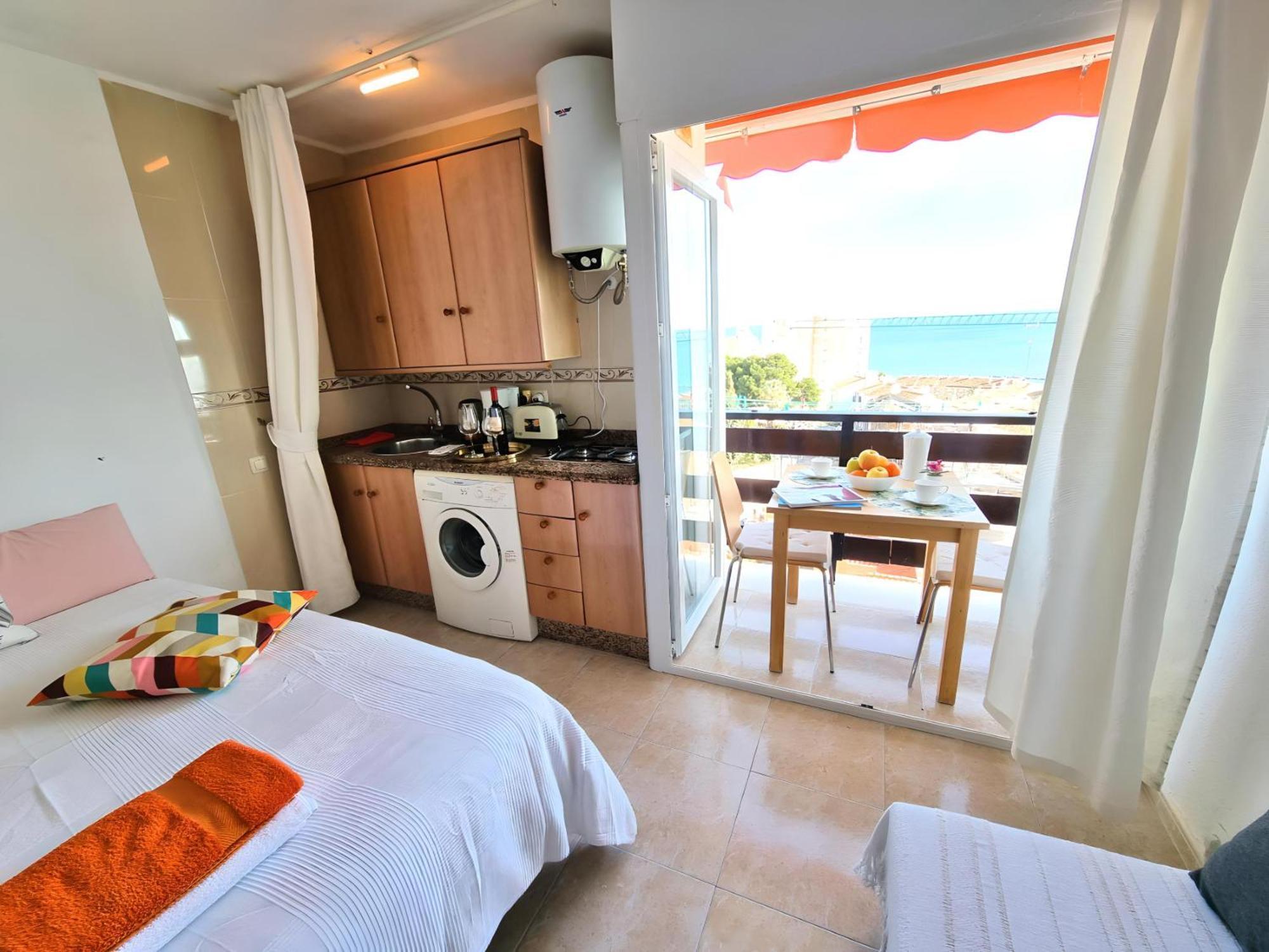 Estudio Las Naciones Bellavista Benalmadena Ngoại thất bức ảnh
